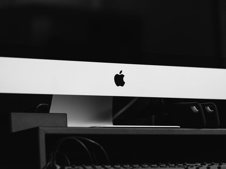 Apple製品のロゴ(Apple TV 4K対応コントローラー選びのイメージ)