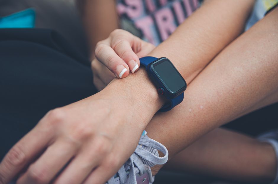Apple Watchバッテリー交換 最大容量80%をApple Watch本体で確認するイメージ
