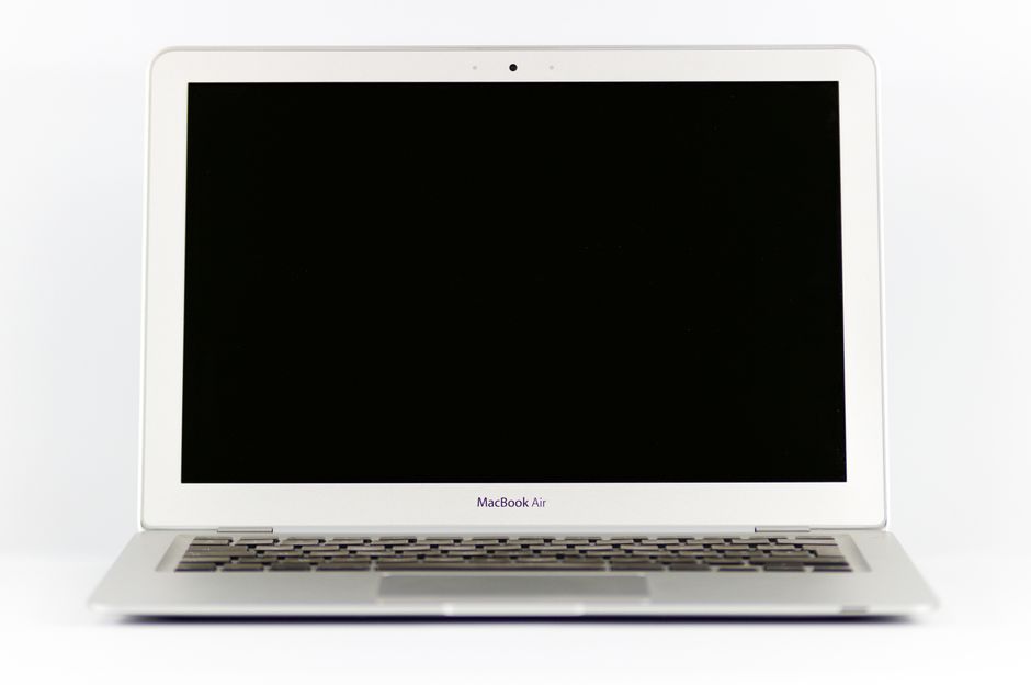 MacBook Air M5 vs Surface Laptのイメージ