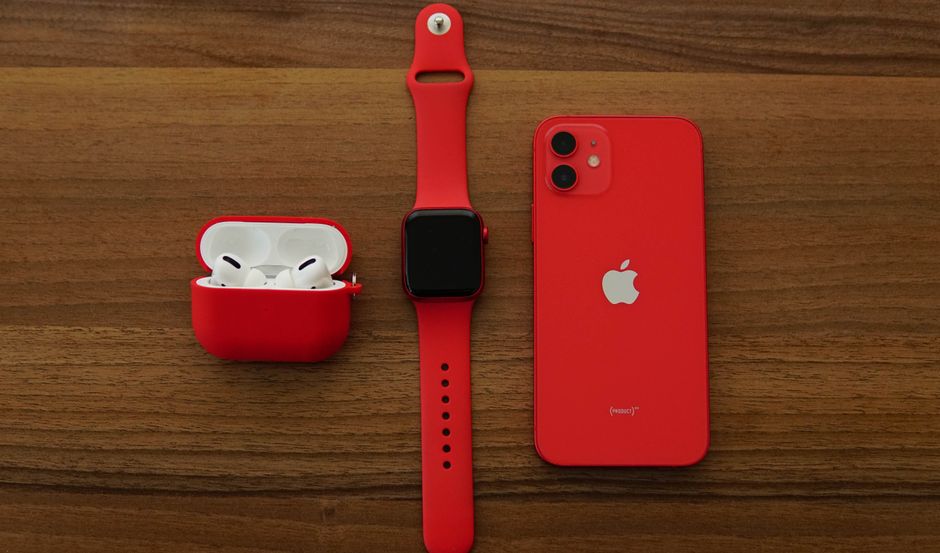 Apple WatchのボイスメモをiPhoneへ同期するイメージ（iPhoneとApple Watch）